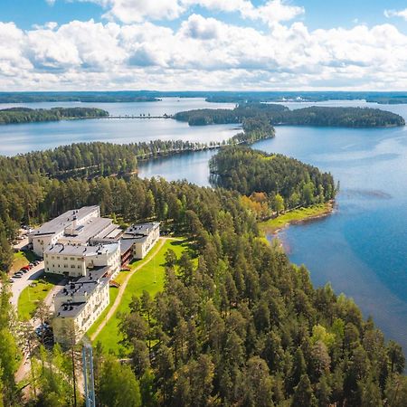 Hotel Kruunupuisto Пункахарью Экстерьер фото