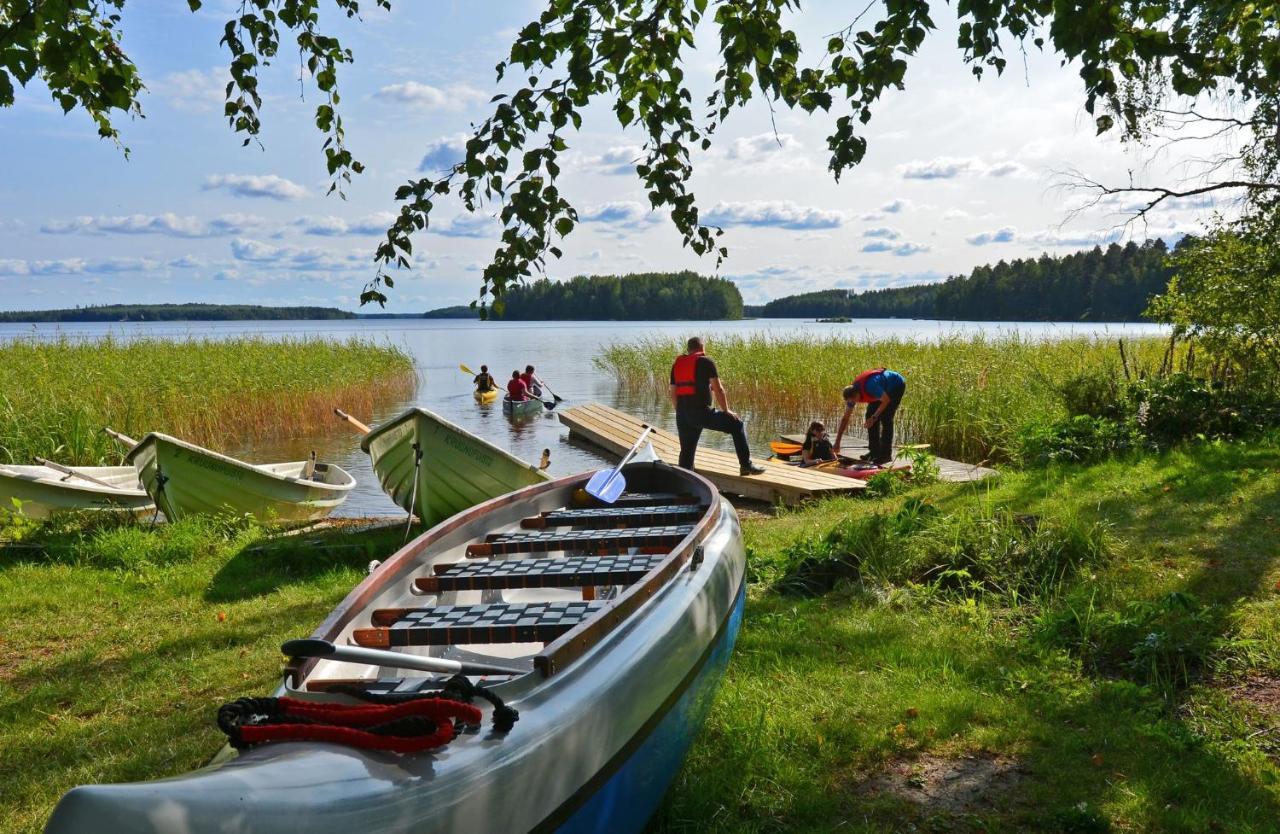 Hotel Kruunupuisto Пункахарью Экстерьер фото