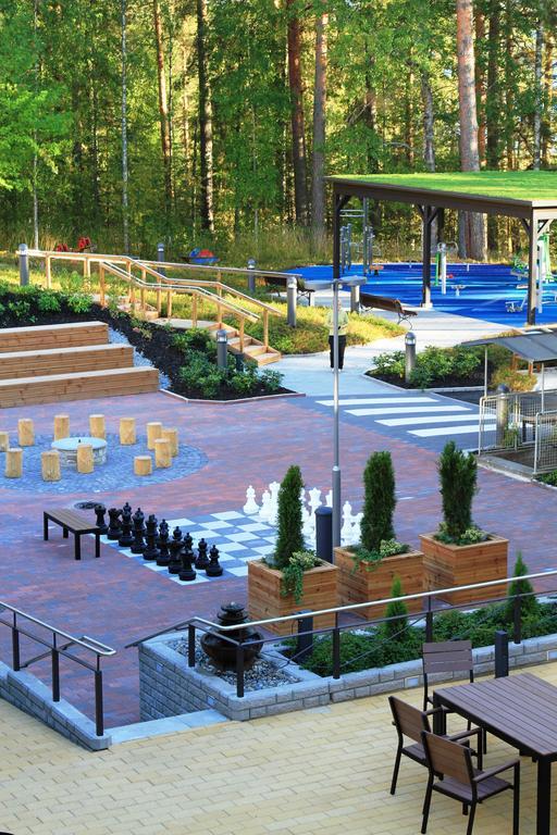 Hotel Kruunupuisto Пункахарью Экстерьер фото