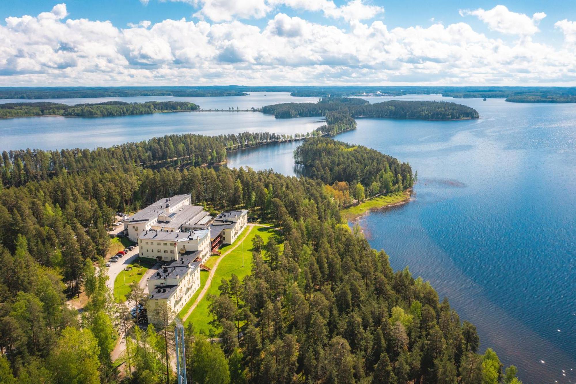Hotel Kruunupuisto Пункахарью Экстерьер фото