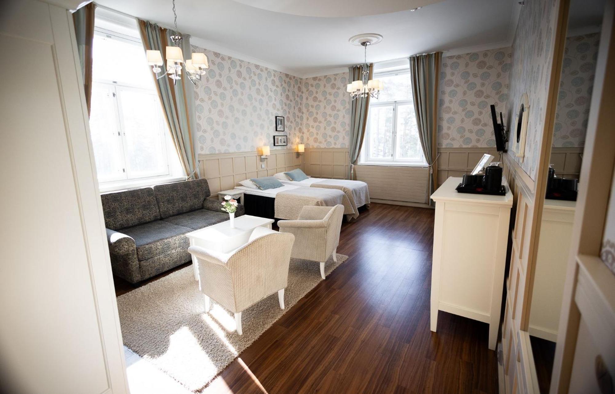 Hotel Kruunupuisto Пункахарью Экстерьер фото
